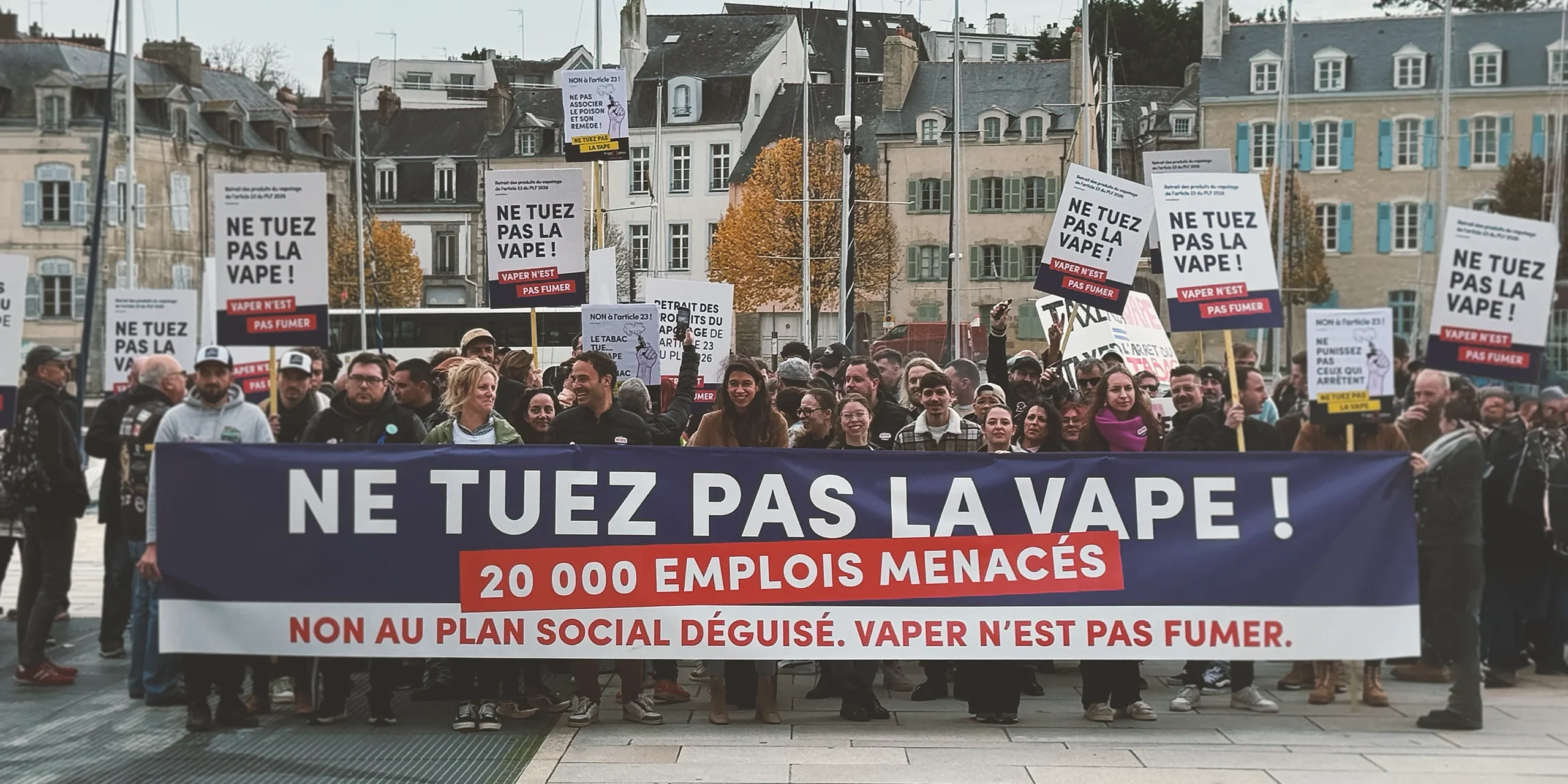 taxe e-liquide, manifestation vape, Article 23 PLF 2026, Cloud Vapor Vannes sevrage tabagique, FIVAPE mobilisation, Mois Sans Tabac, fiscalité vape